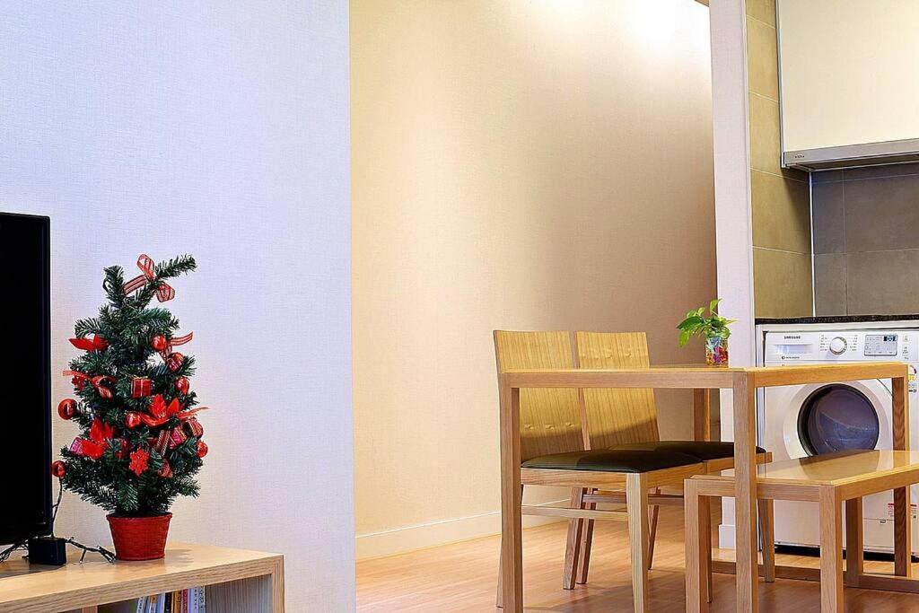 Coveted Palms Village Pension Jeju Extérieur photo