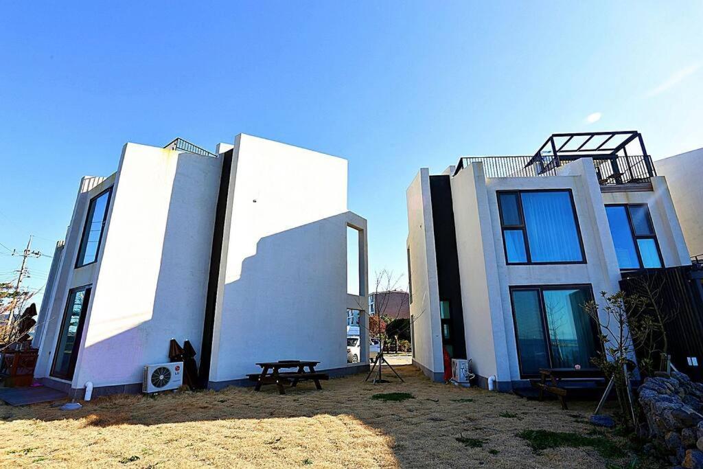 Coveted Palms Village Pension Jeju Extérieur photo