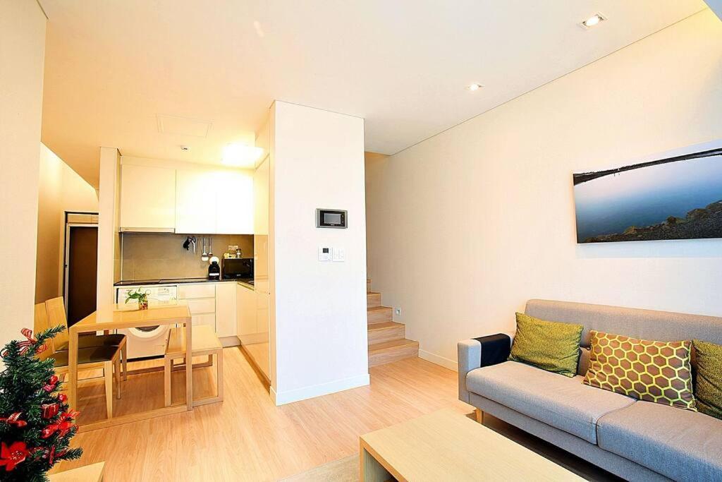 Coveted Palms Village Pension Jeju Extérieur photo